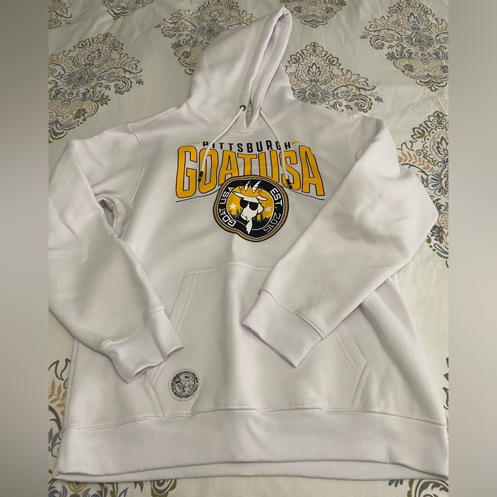 Like new GOAT USA Pittsburgh hoodie! Super warm and comfortable!